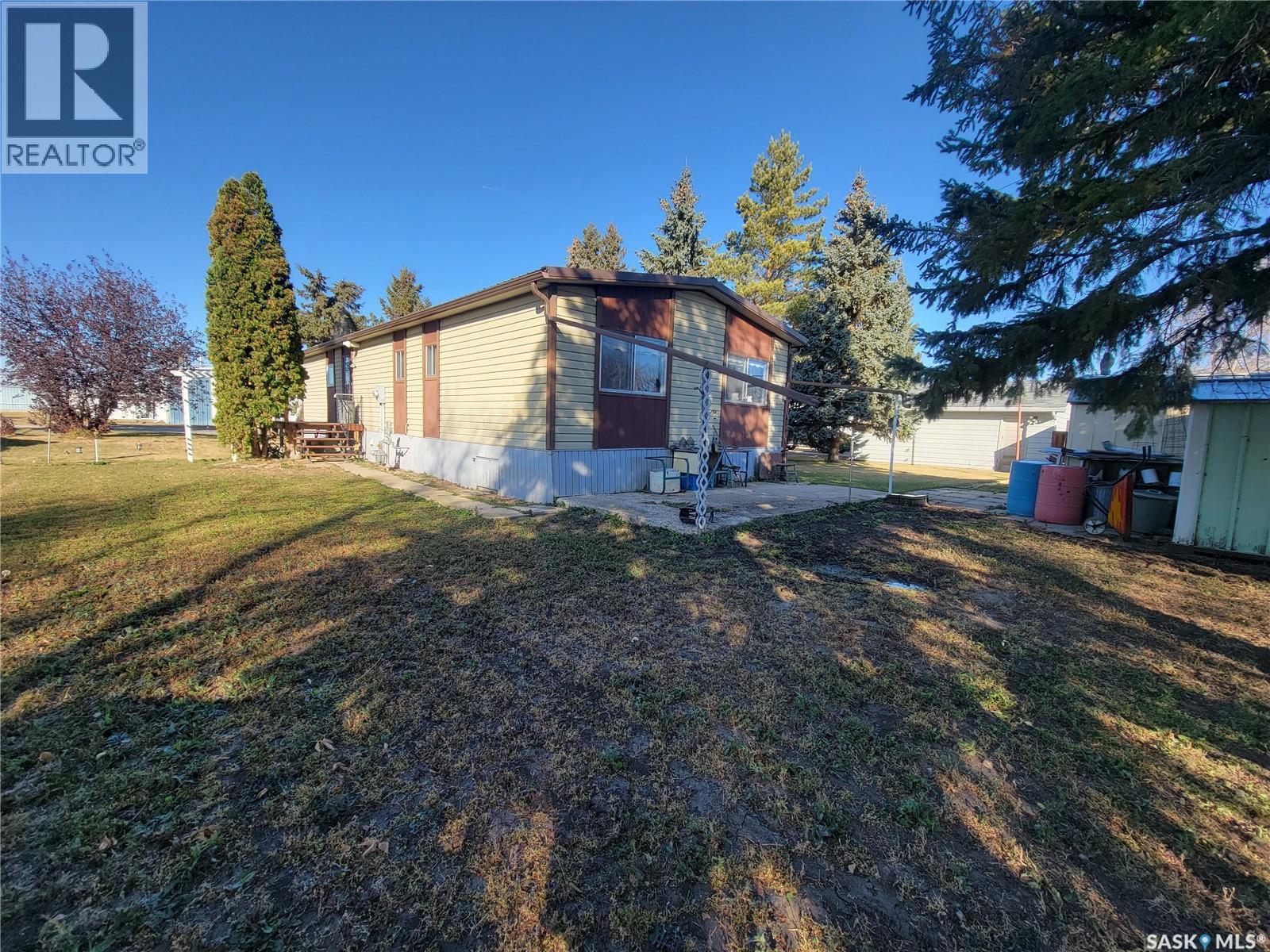 310 5th Street W, Wilkie, Saskatchewan  S0L 2C0 - Photo 36 - SK020976