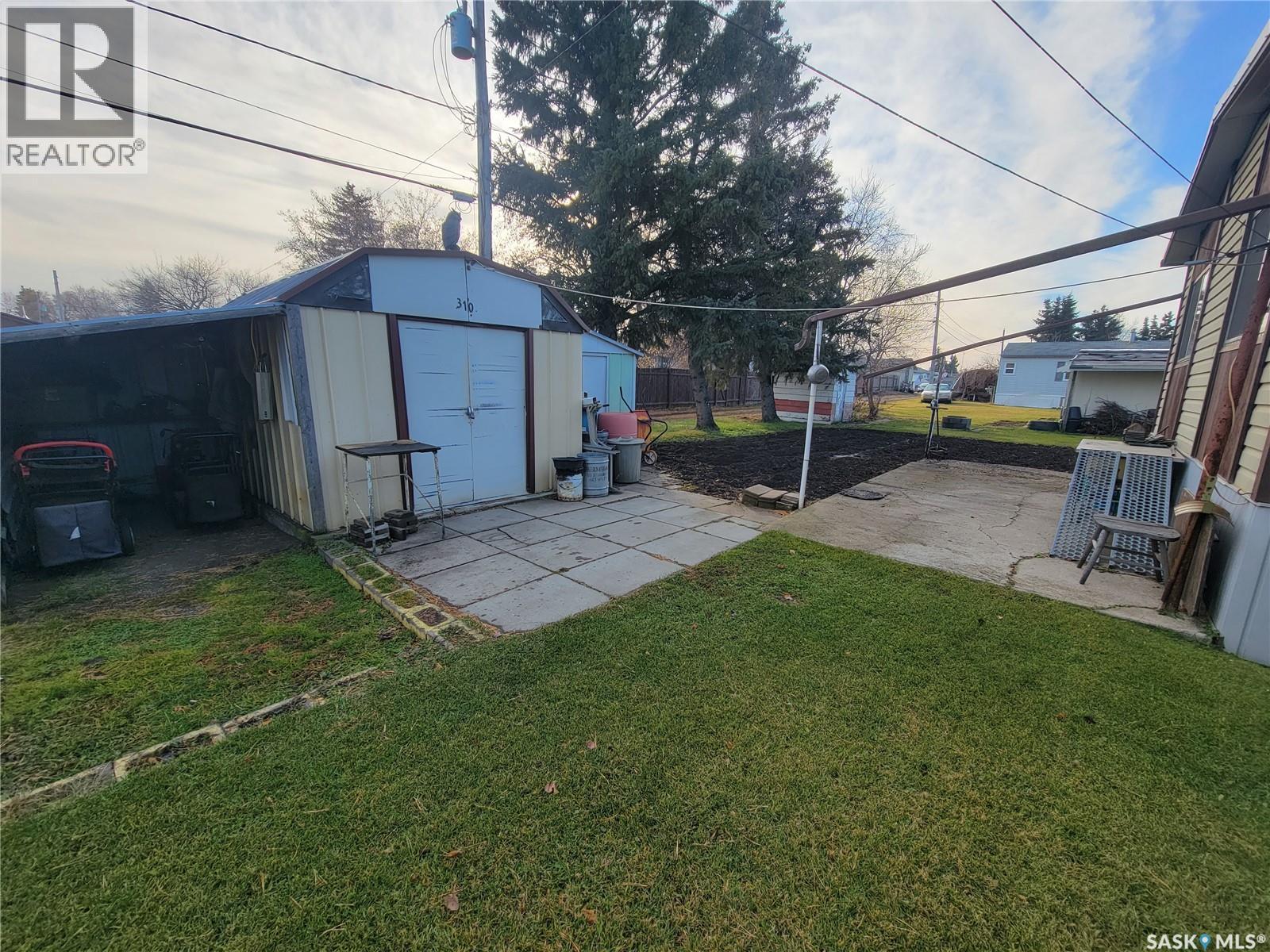 310 5th Street W, Wilkie, Saskatchewan  S0L 2C0 - Photo 28 - SK020976