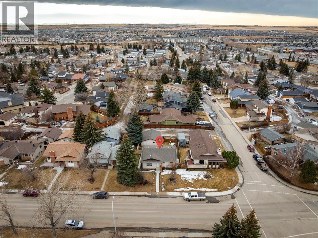 290 Jensen Drive Ne, Airdrie, Alberta  T4B 1N9 - Photo 8 - A2284195