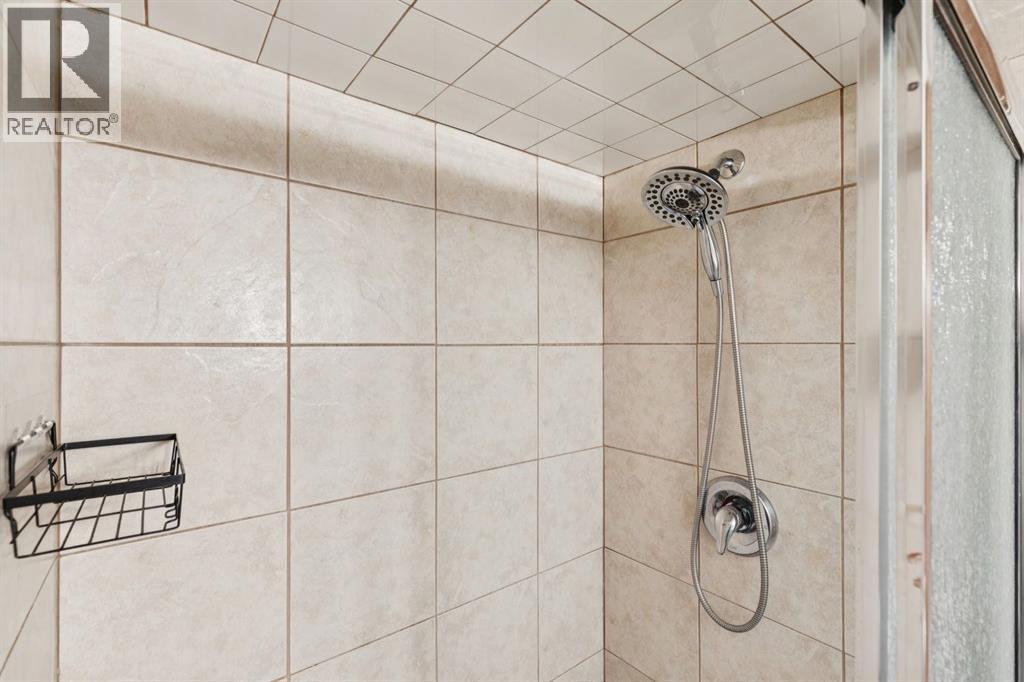 290 Jensen Drive Ne, Airdrie, Alberta  T4B 1N9 - Photo 32 - A2284195