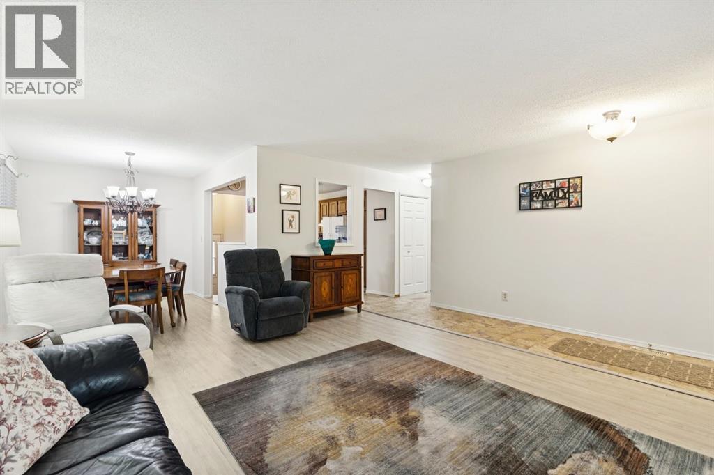 290 Jensen Drive Ne, Airdrie, Alberta  T4B 1N9 - Photo 16 - A2284195