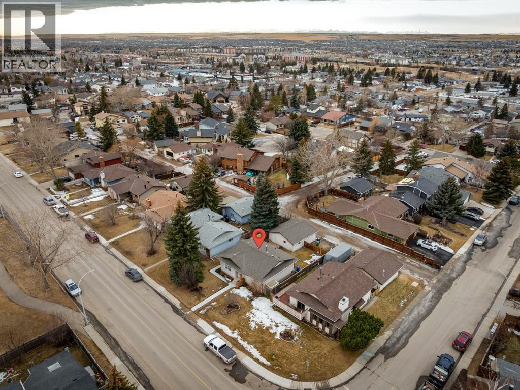 290 Jensen Drive Ne, Airdrie, Alberta  T4B 1N9 - Photo 7 - A2284195