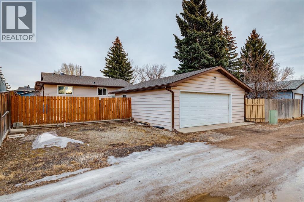 290 Jensen Drive Ne, Airdrie, Alberta  T4B 1N9 - Photo 41 - A2284195