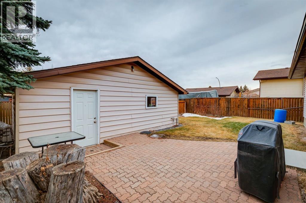 290 Jensen Drive Ne, Airdrie, Alberta  T4B 1N9 - Photo 35 - A2284195