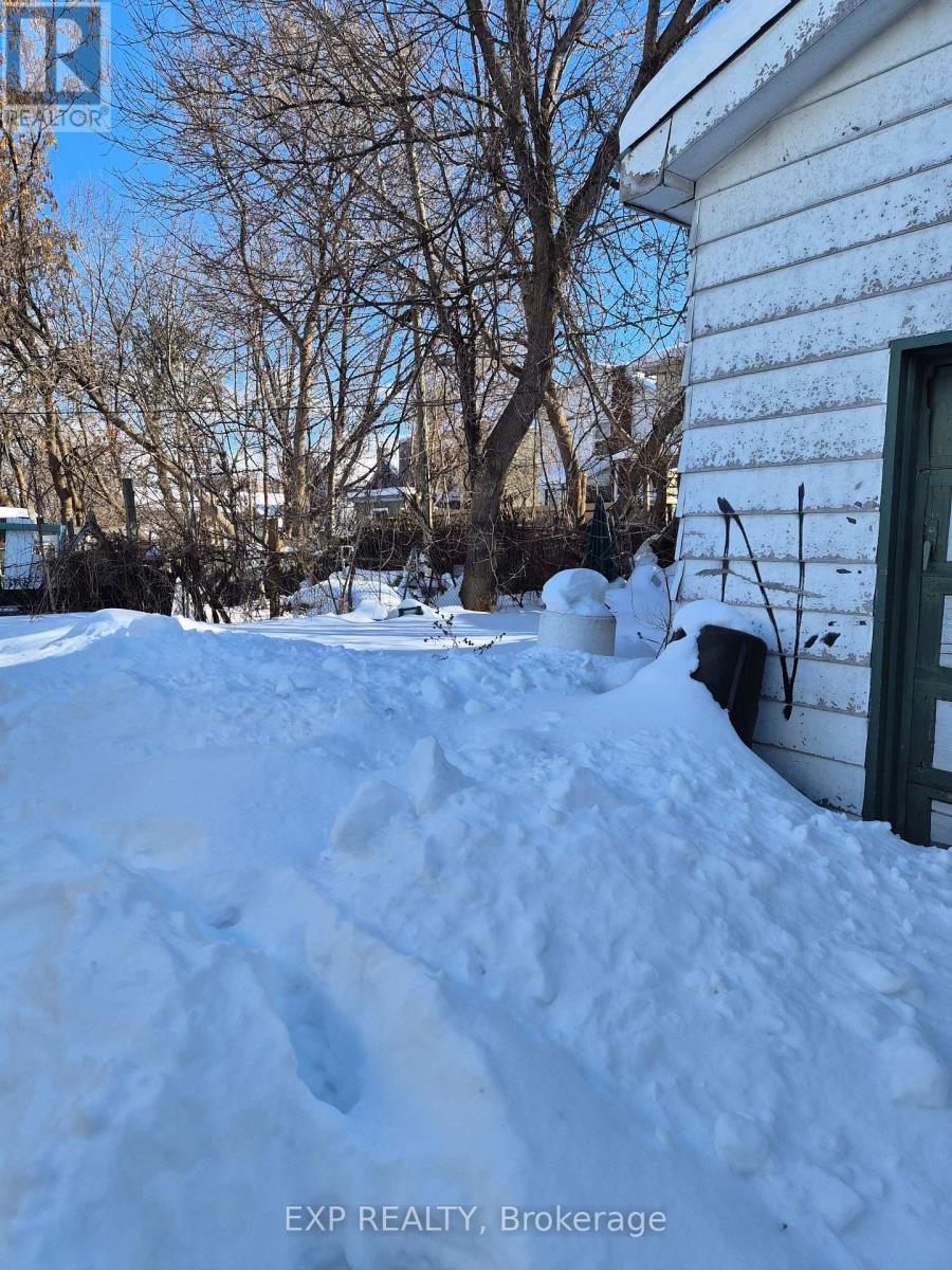 260 Joffre-Belanger Way, Ottawa, Ontario  K1L 5K8 - Photo 20 - X12804430