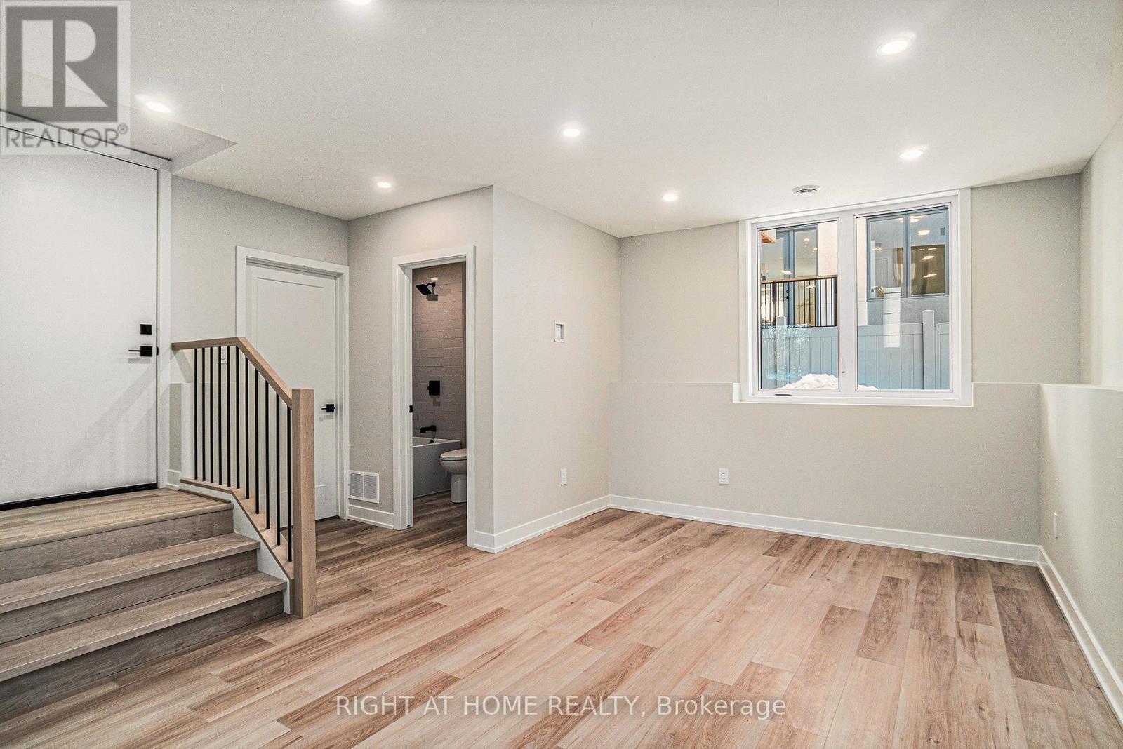 583 Codd's Road N, Ottawa, Ontario  K1K 2G6 - Photo 14 - X12804446