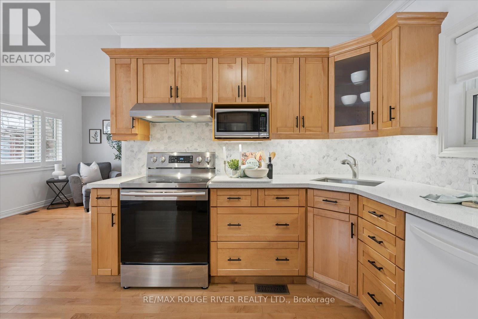 32 Andrew Street, Clarington, Ontario  L1B 1J3 - Photo 10 - E12803200