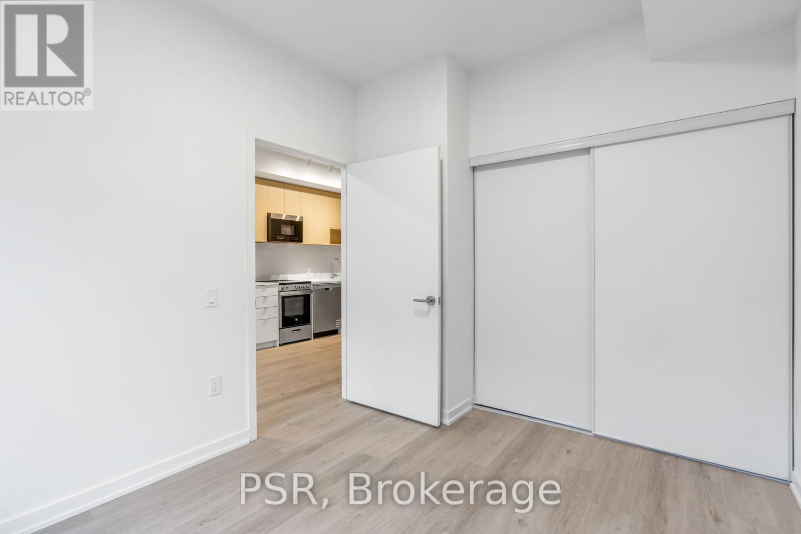 412 - 4365 Bloor Street, Toronto, Ontario  M9C 1R3 - Photo 10 - W12804306