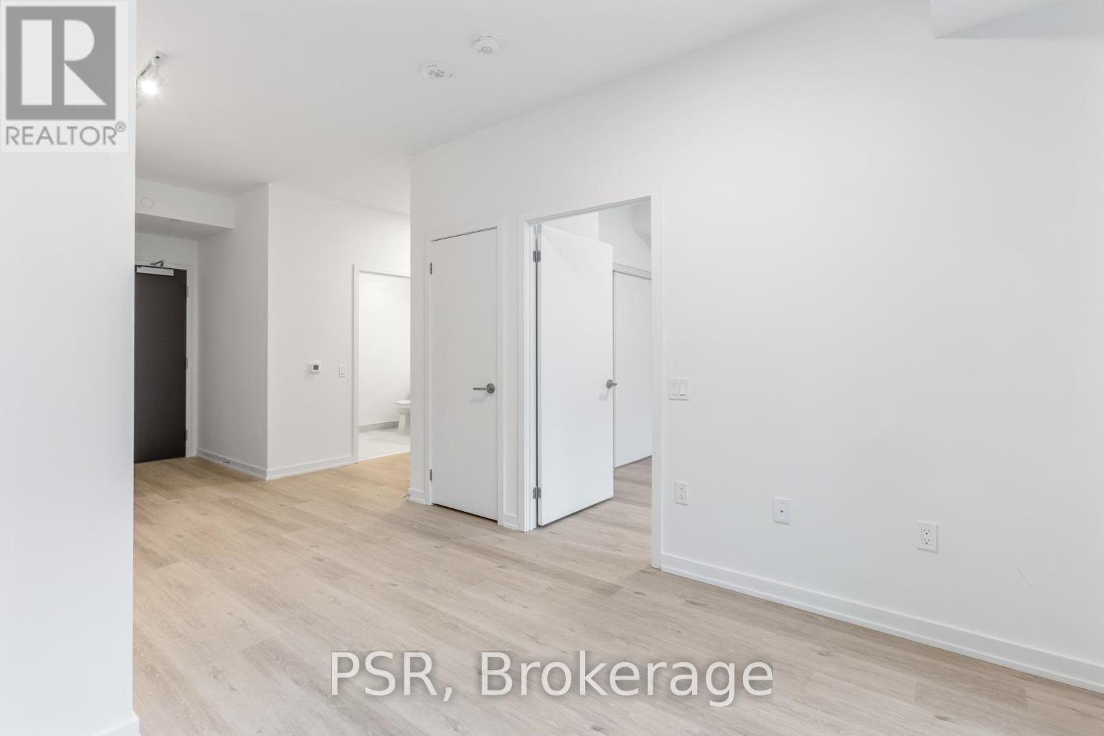 412 - 4365 Bloor Street, Toronto, Ontario  M9C 1R3 - Photo 8 - W12804306