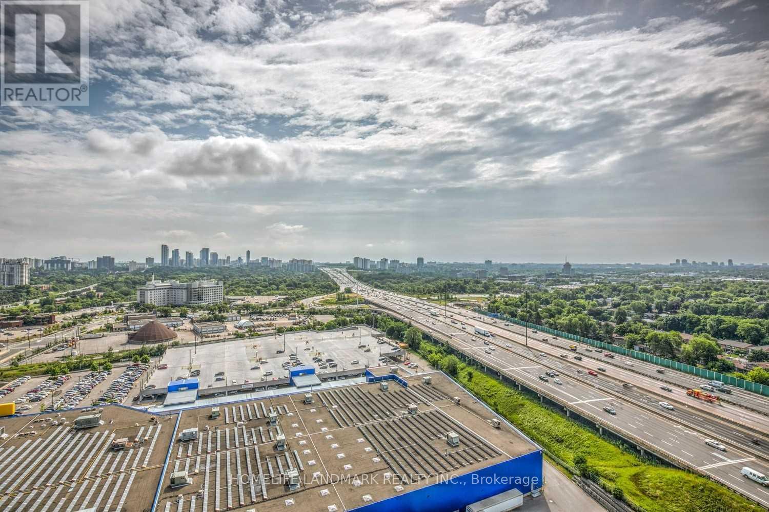 2011 - 117 Mcmahon Drive, Toronto, Ontario  M2K 0E4 - Photo 20 - C12804432