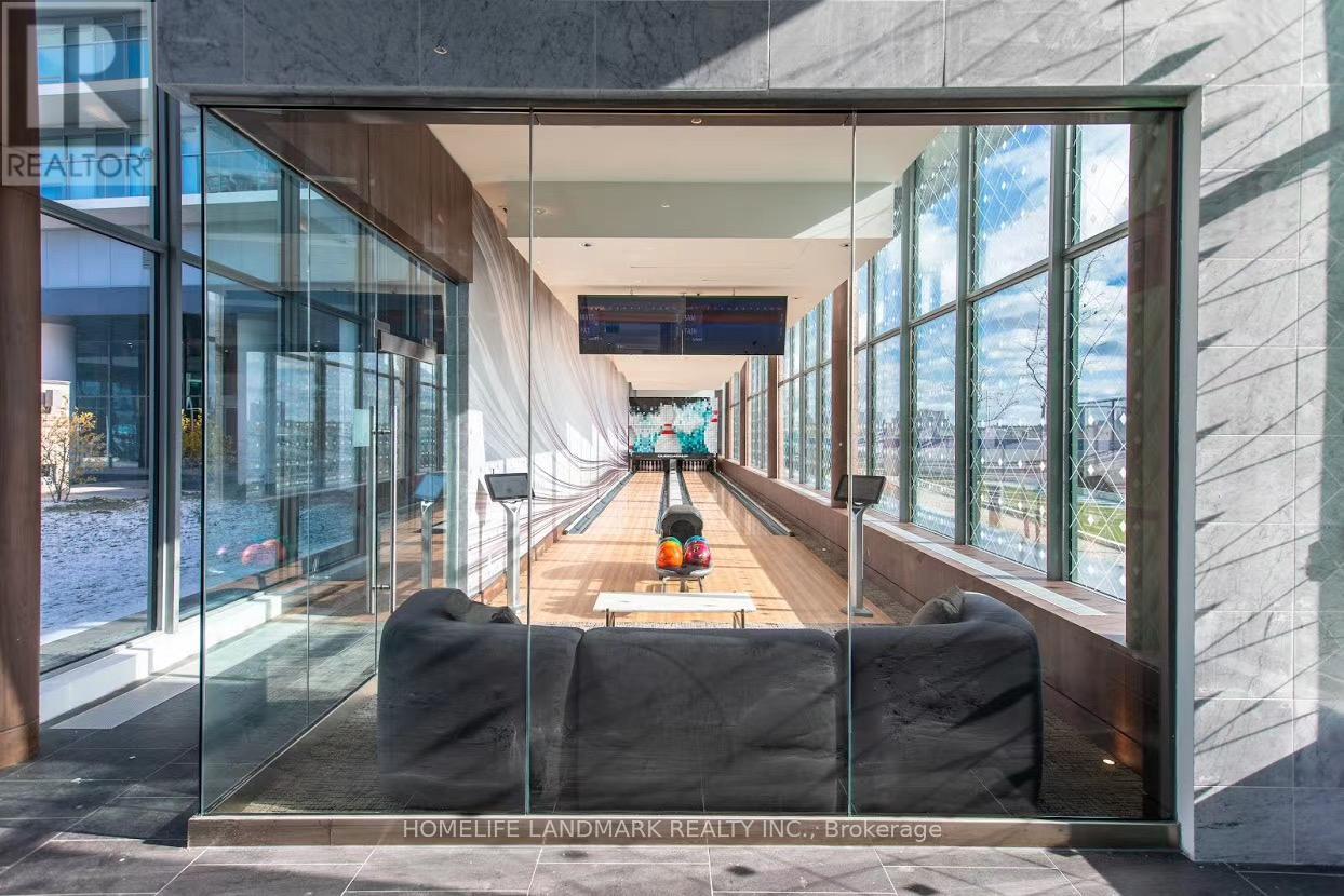 2011 - 117 Mcmahon Drive, Toronto, Ontario  M2K 0E4 - Photo 27 - C12804432