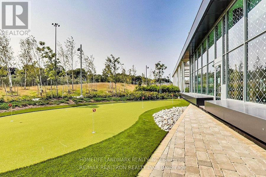 2011 - 117 Mcmahon Drive, Toronto, Ontario  M2K 0E4 - Photo 32 - C12804432