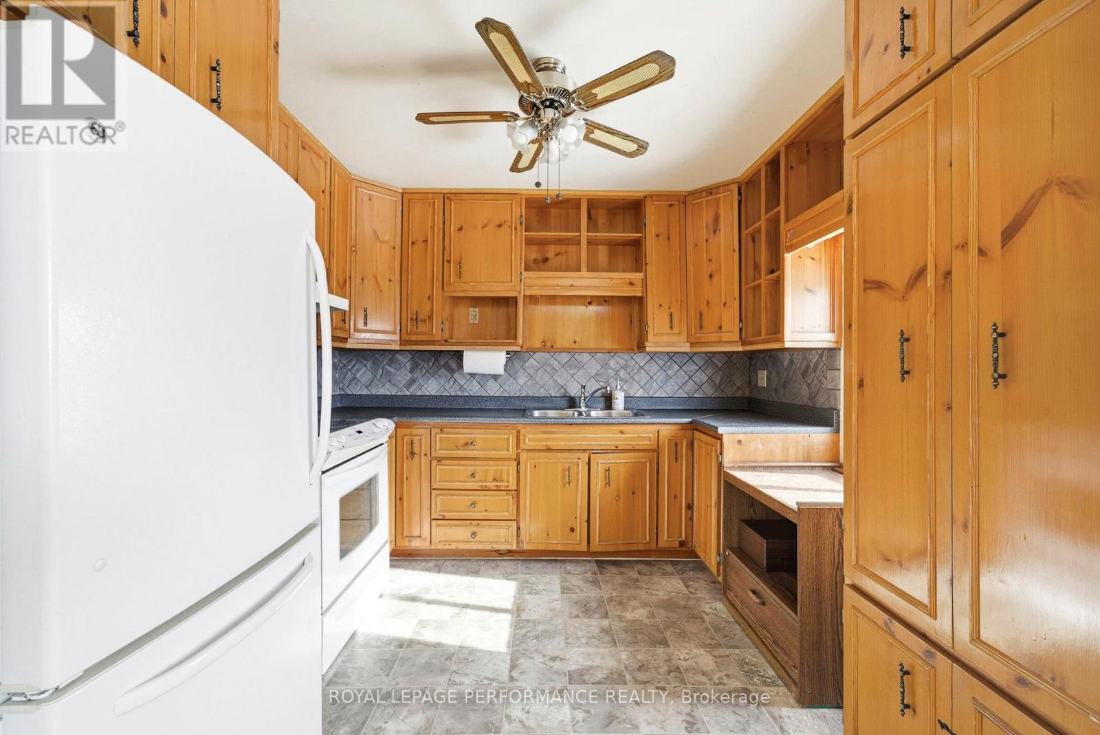 114 Jobin Avenue, Cornwall, Ontario  K6J 3L1 - Photo 17 - X12804444