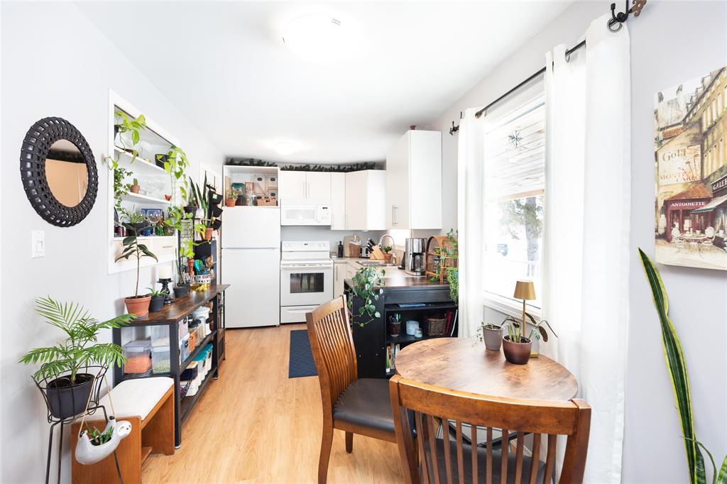 541 Barkman Avenue, Steinbach, Manitoba  R5G 0H8 - Photo 3 - 202603060