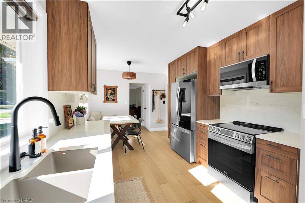 17 Preston Drive, St. Catharines, Ontario  L2M 1X4 - Photo 9 - 40788165