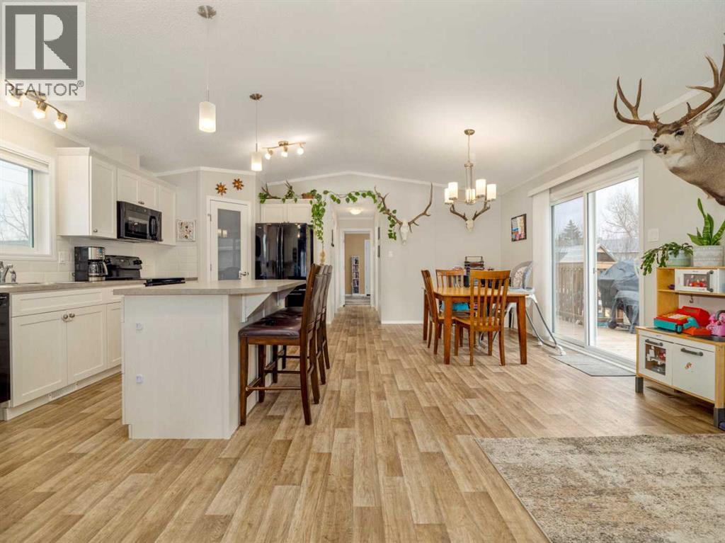 221 4 Street, Cowley, Alberta  T0K 0P0 - Photo 11 - A2287711