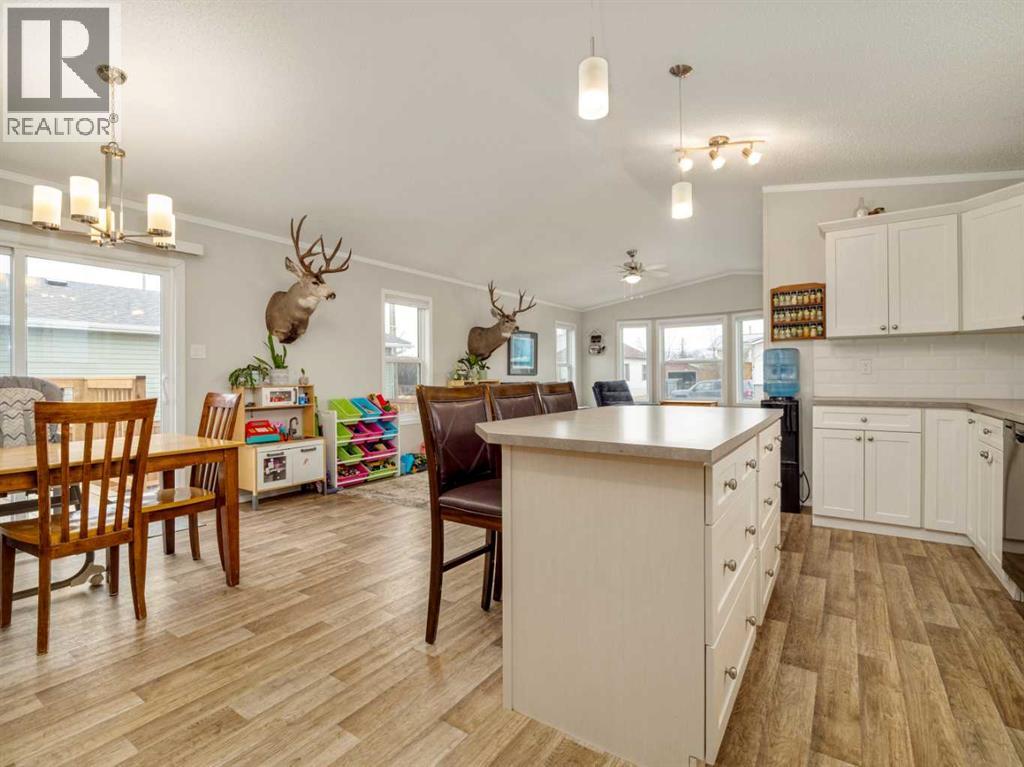 221 4 Street, Cowley, Alberta  T0K 0P0 - Photo 15 - A2287711