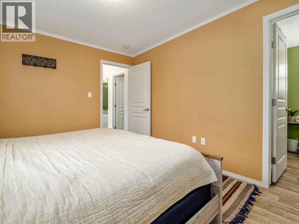 221 4 Street, Cowley, Alberta  T0K 0P0 - Photo 26 - A2287711