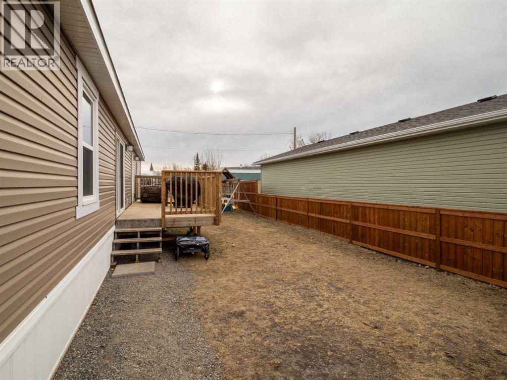 221 4 Street, Cowley, Alberta  T0K 0P0 - Photo 29 - A2287711