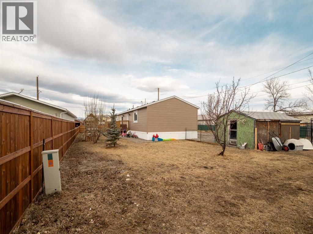 221 4 Street, Cowley, Alberta  T0K 0P0 - Photo 32 - A2287711