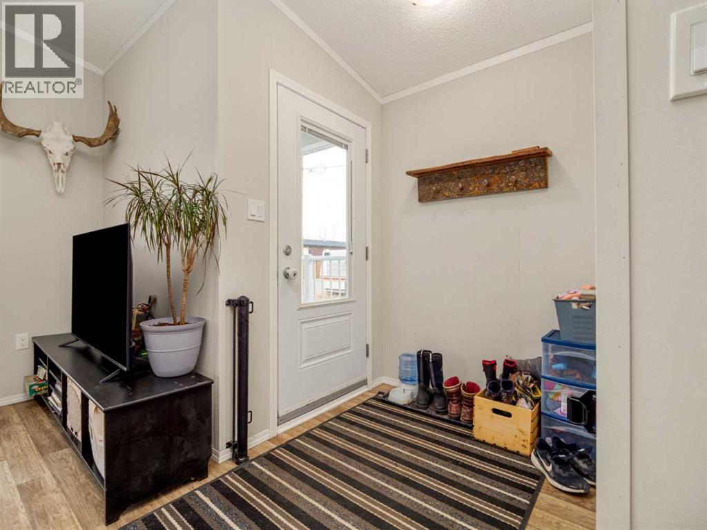 221 4 Street, Cowley, Alberta  T0K 0P0 - Photo 4 - A2287711