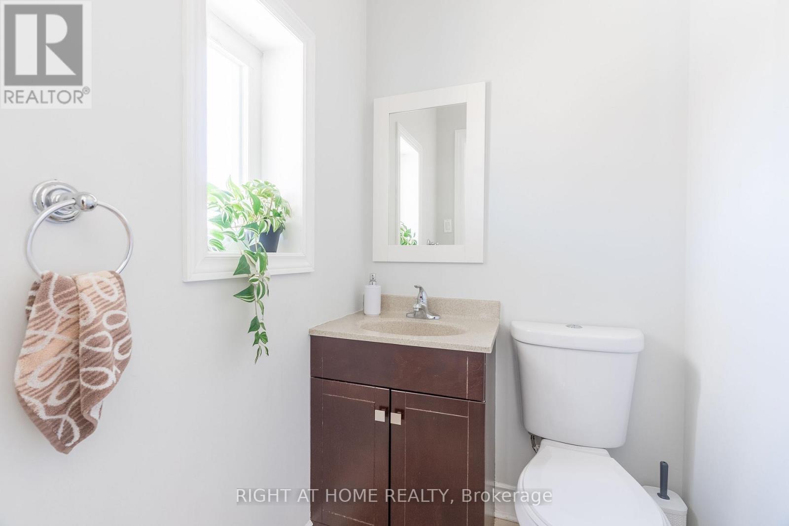 214 Kenilworth Avenue S, Hamilton, Ontario  L8K 2T4 - Photo 17 - X12804438