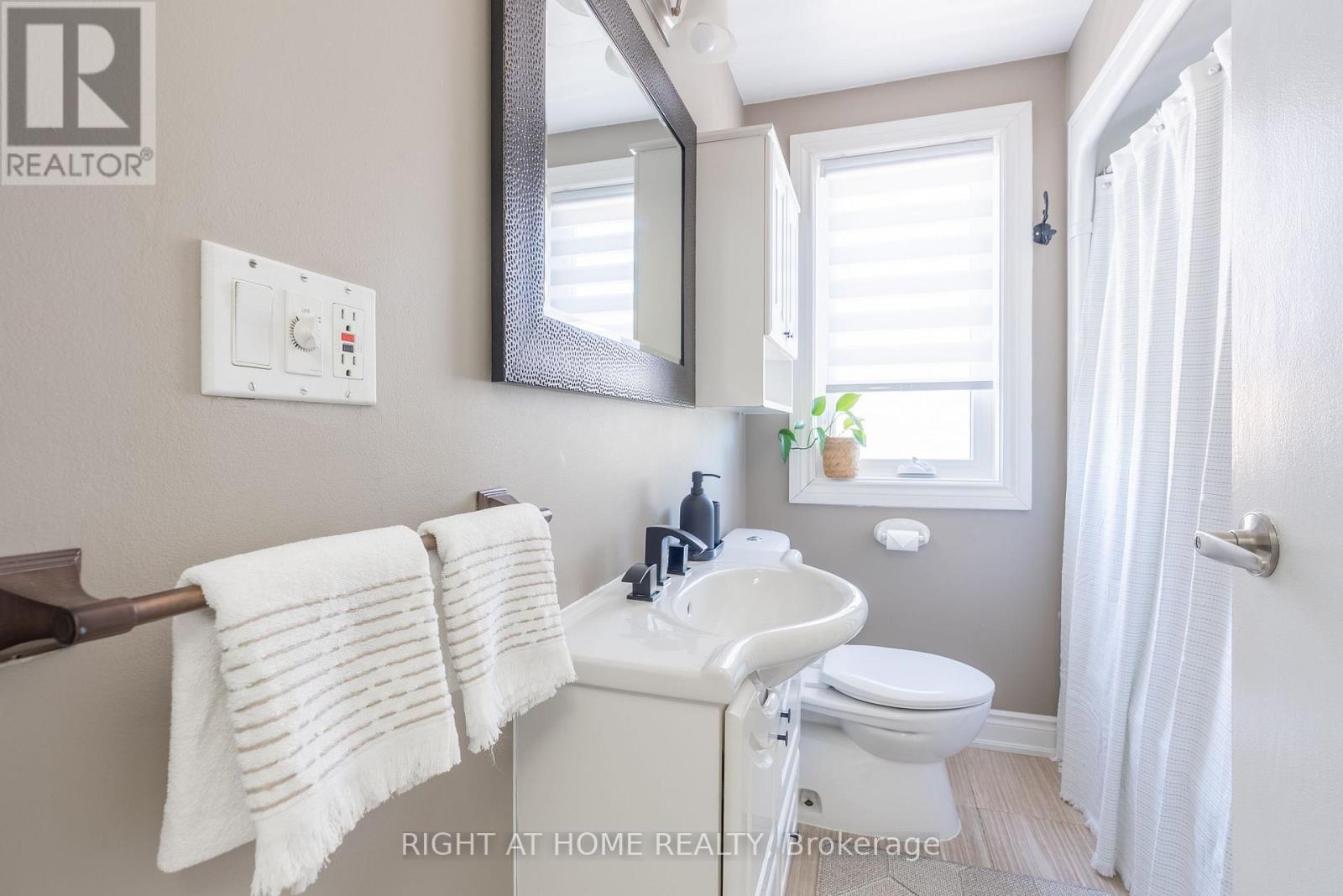 214 Kenilworth Avenue S, Hamilton, Ontario  L8K 2T4 - Photo 23 - X12804438