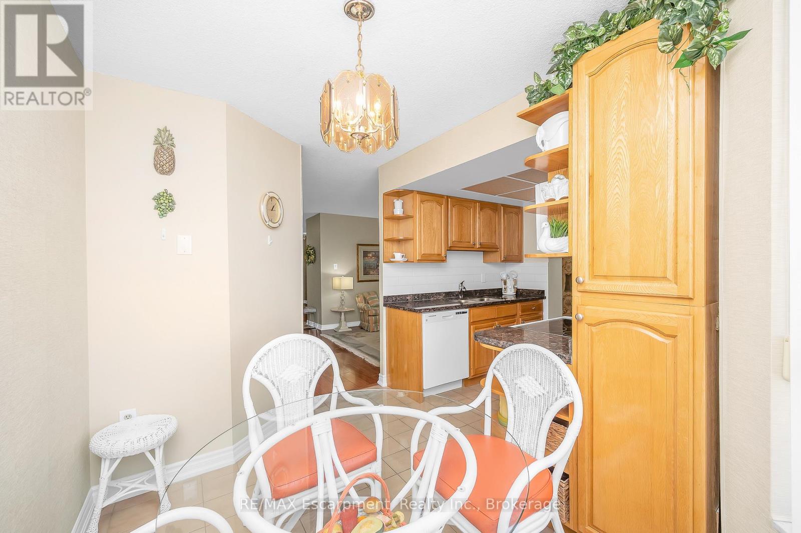 809 - 20 Cherrytree Drive, Brampton, Ontario  L6Y 3V1 - Photo 17 - W12804478