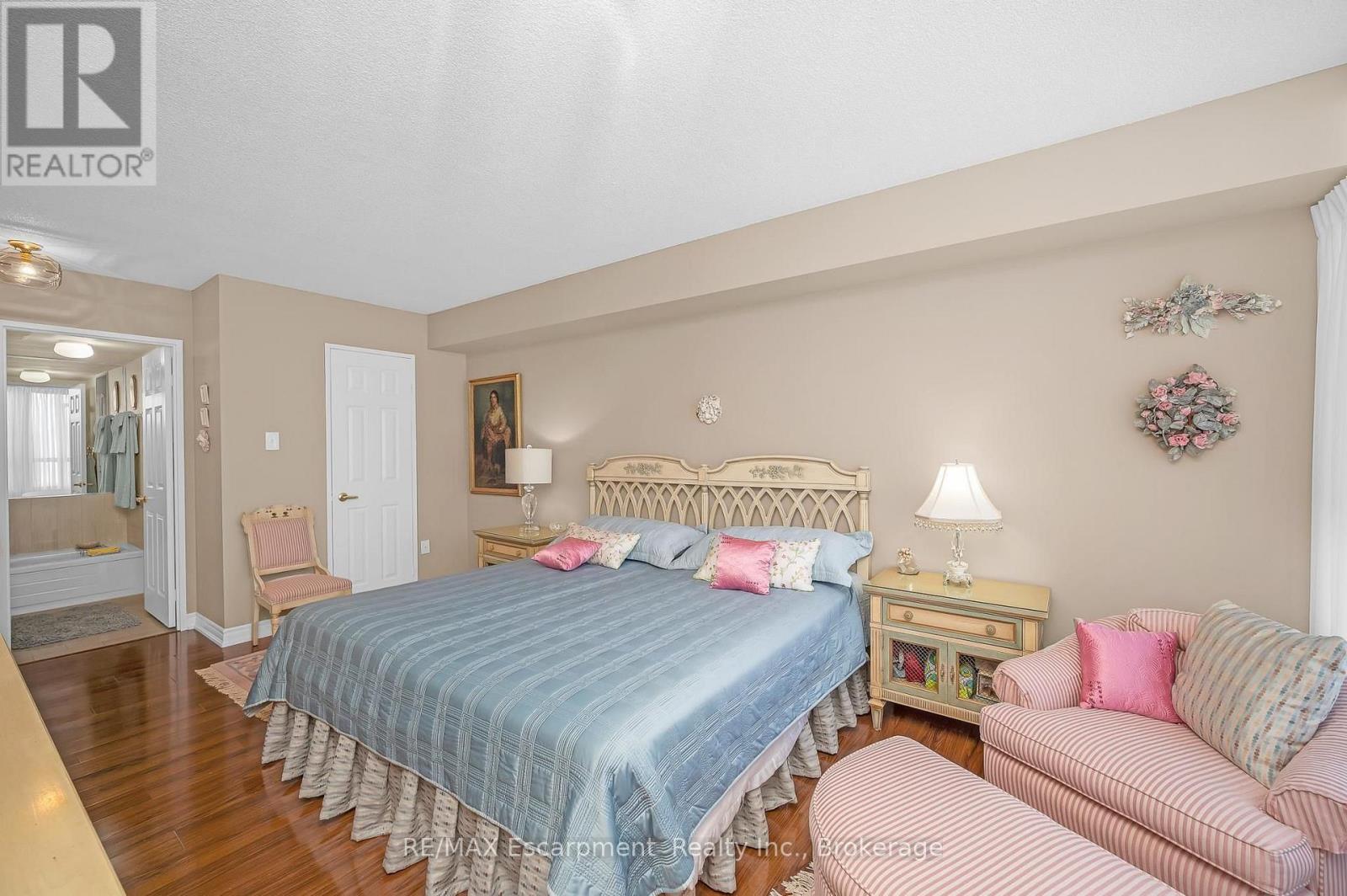 809 - 20 Cherrytree Drive, Brampton, Ontario  L6Y 3V1 - Photo 21 - W12804478