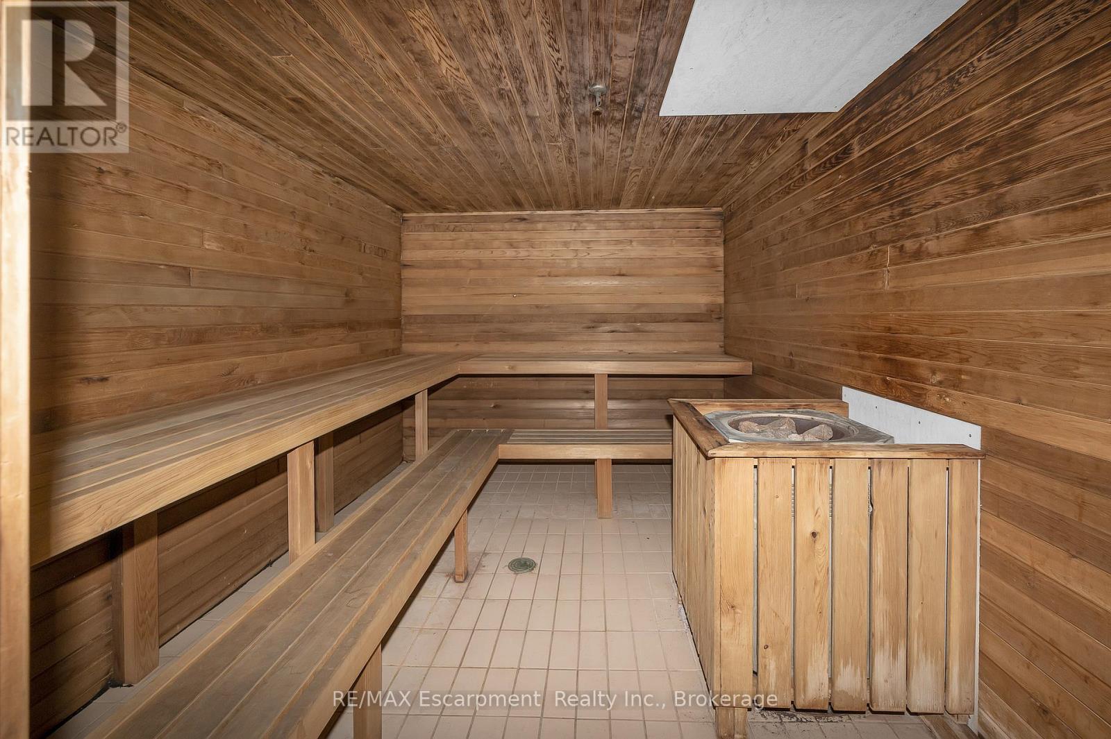 809 - 20 Cherrytree Drive, Brampton, Ontario  L6Y 3V1 - Photo 35 - W12804478