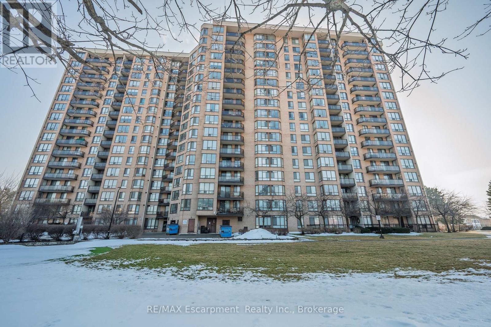 809 - 20 Cherrytree Drive, Brampton, Ontario  L6Y 3V1 - Photo 45 - W12804478