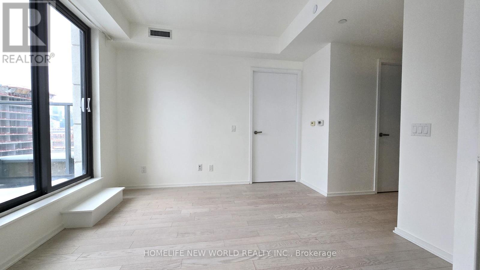 918 - 12 Bonnycastle Street, Toronto, Ontario  M5A 0C8 - Photo 4 - C12795320