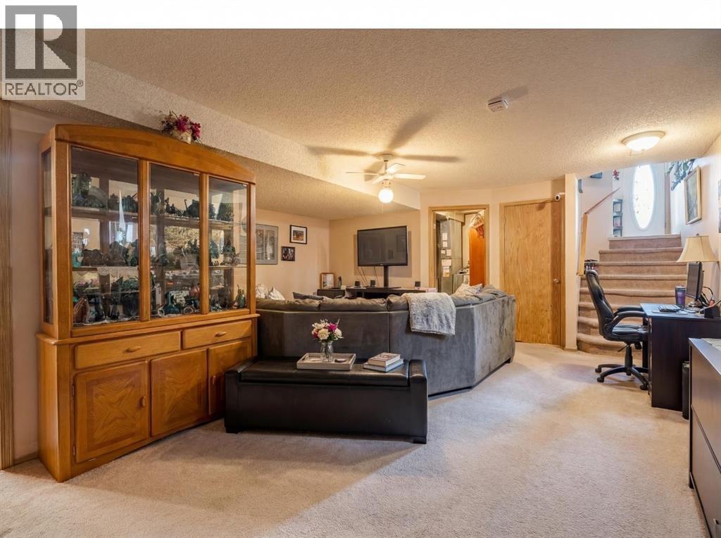 206 Saratoga Close Ne, Calgary, Alberta  T1Y 7A1 - Photo 14 - A2287199