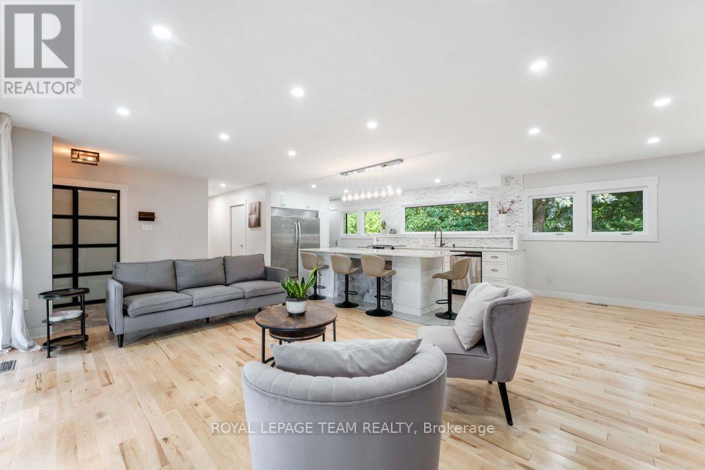 15 Leacock Drive, Ottawa, Ontario  K2K 1R6 - Photo 13 - X12804482