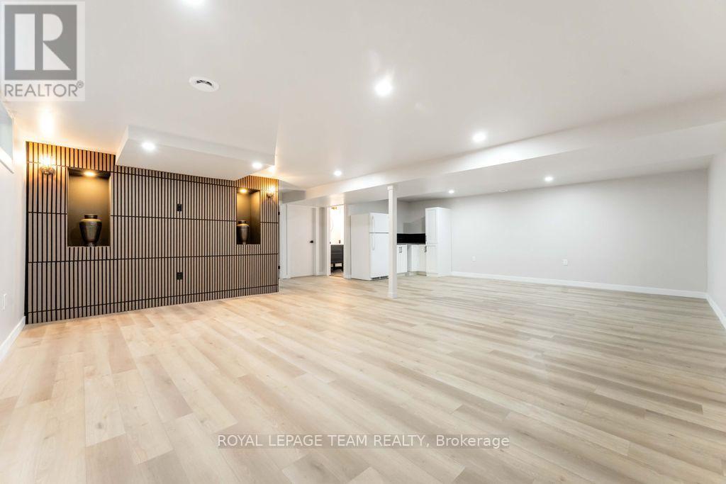 15 Leacock Drive, Ottawa, Ontario  K2K 1R6 - Photo 32 - X12804482