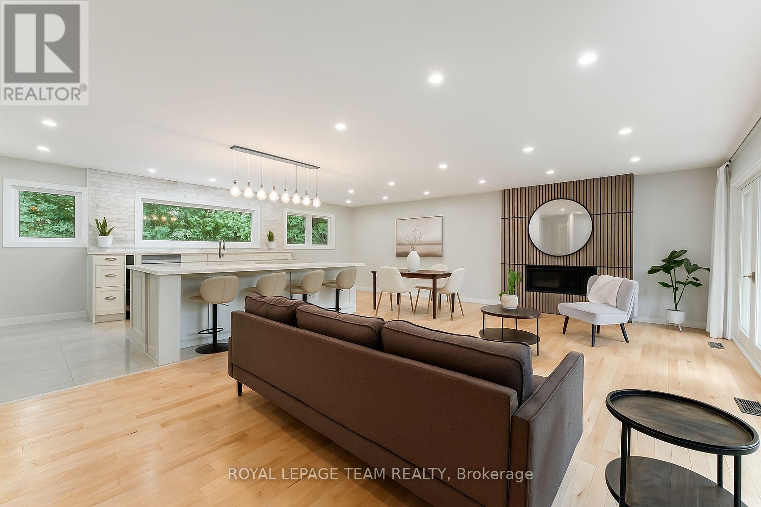 15 Leacock Drive, Ottawa, Ontario  K2K 1R6 - Photo 7 - X12804482