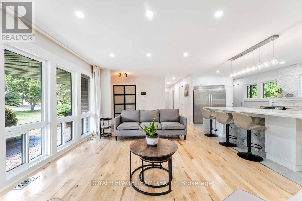 15 Leacock Drive, Ottawa, Ontario  K2K 1R6 - Photo 9 - X12804482