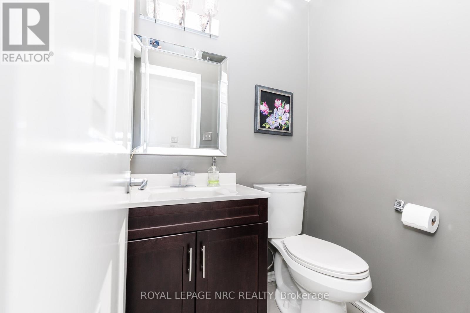 28 Spruceside Crescent, Pelham, Ontario  L0S 1E1 - Photo 15 - X12804474