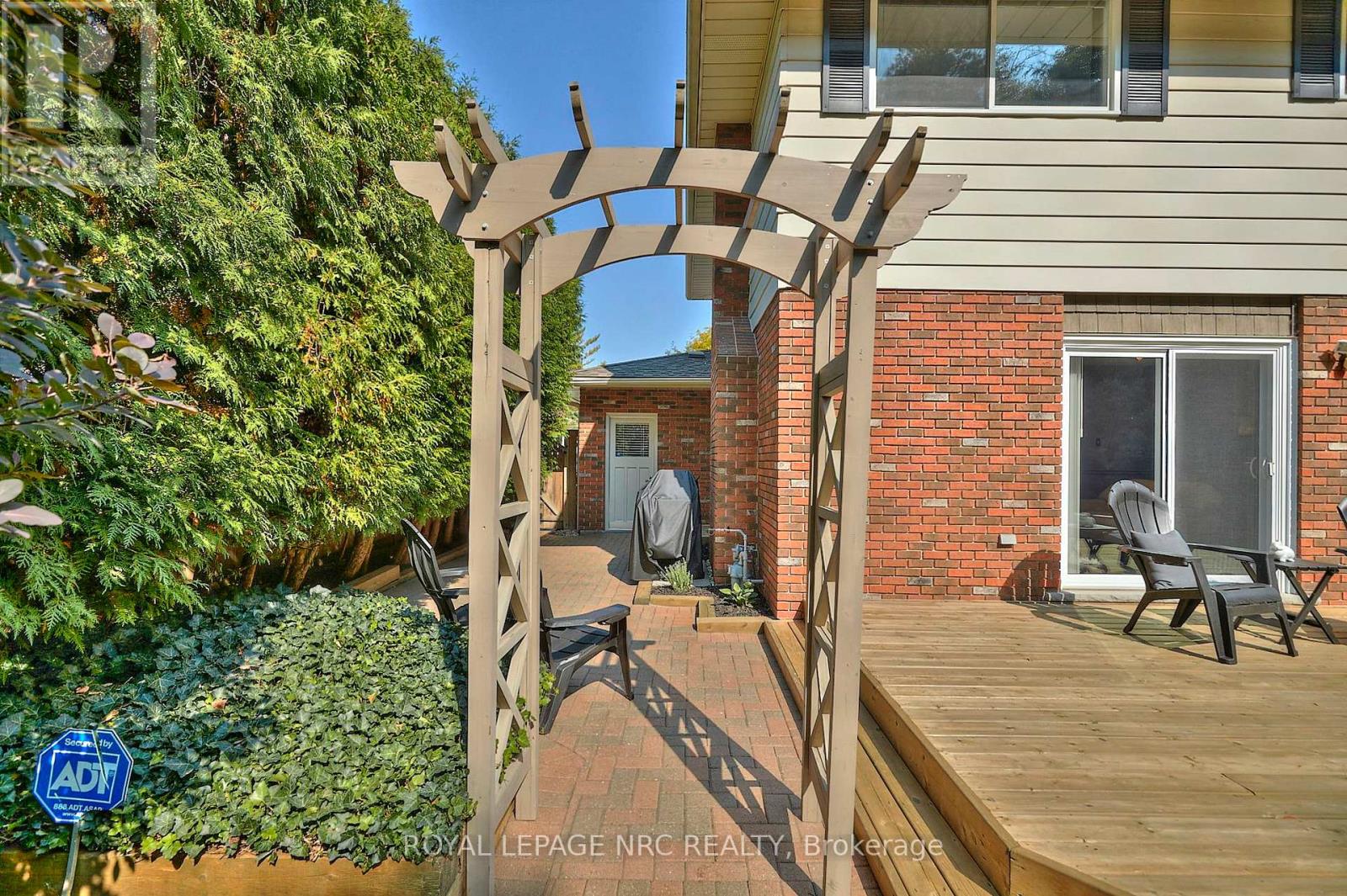 28 Spruceside Crescent, Pelham, Ontario  L0S 1E1 - Photo 30 - X12804474