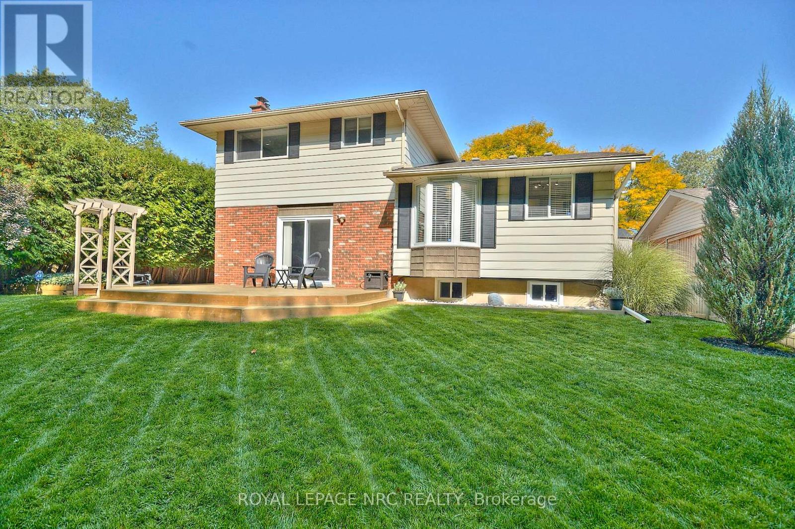 28 Spruceside Crescent, Pelham, Ontario  L0S 1E1 - Photo 31 - X12804474