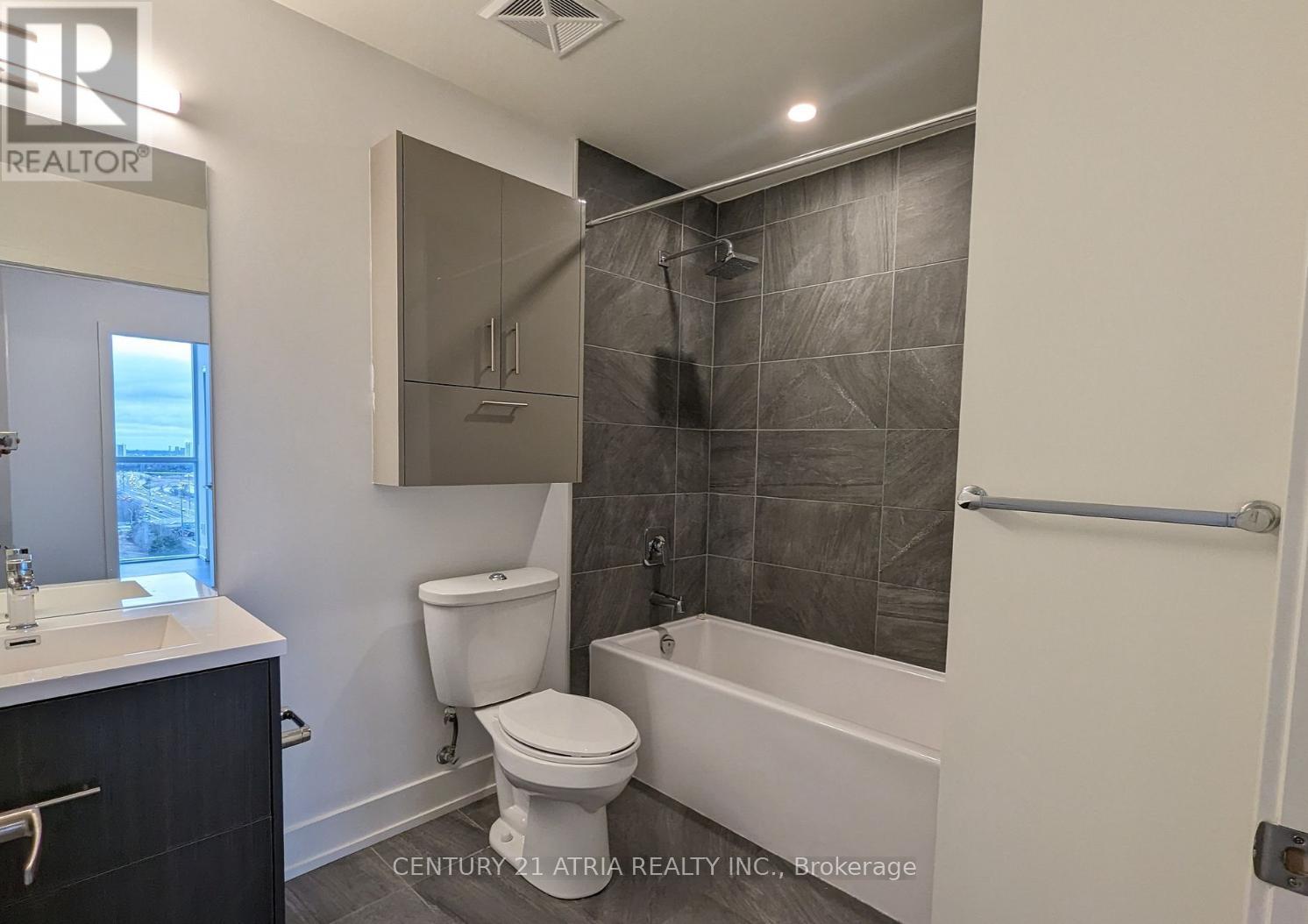 2012 - 180 Fairview Mall Drive, Toronto, Ontario  M2J 0G4 - Photo 13 - C12804470