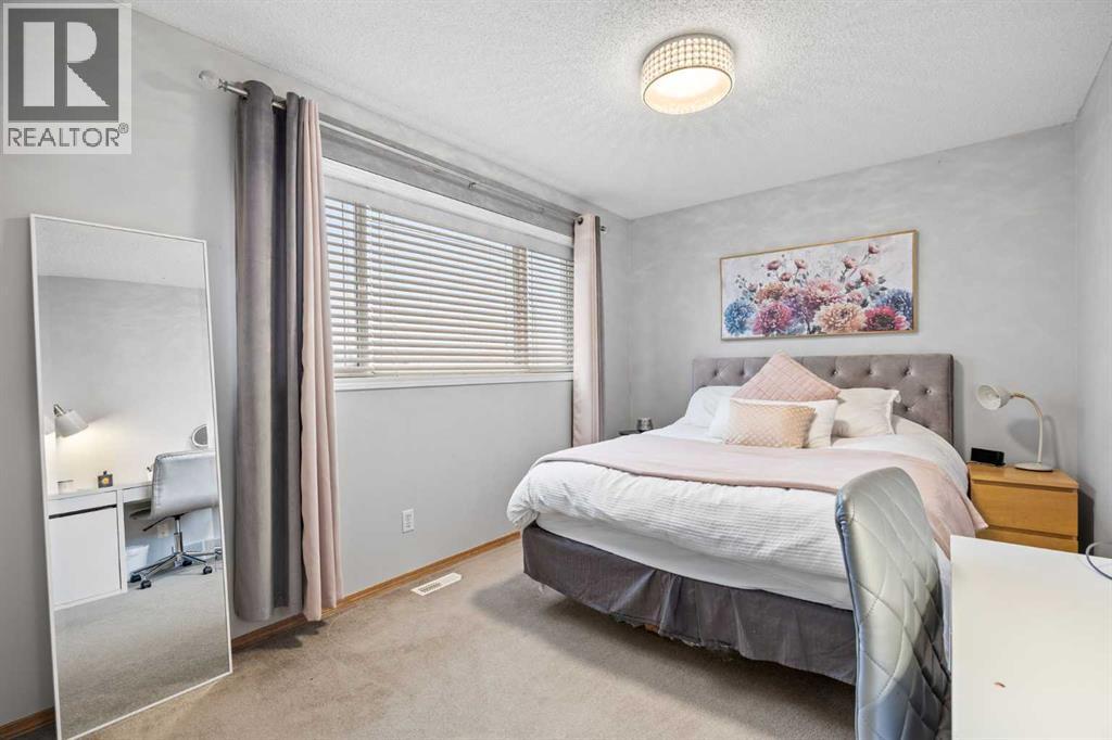 390 Cove Road, Chestermere, Alberta  T1X 1J6 - Photo 34 - A2287143