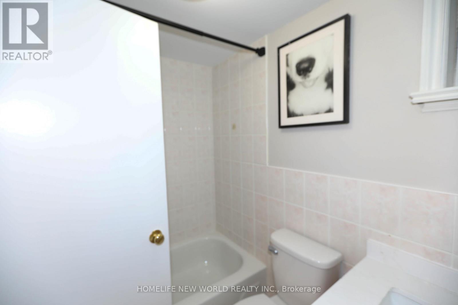 382 Allgood Street, Richmond Hill, Ontario  L4C 2Z2 - Photo 11 - N12804458