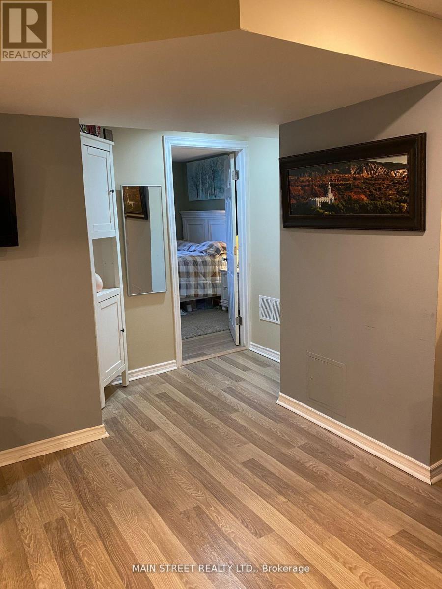 493 College Street, Newmarket, Ontario  L3Y 1C5 - Photo 10 - N12804466