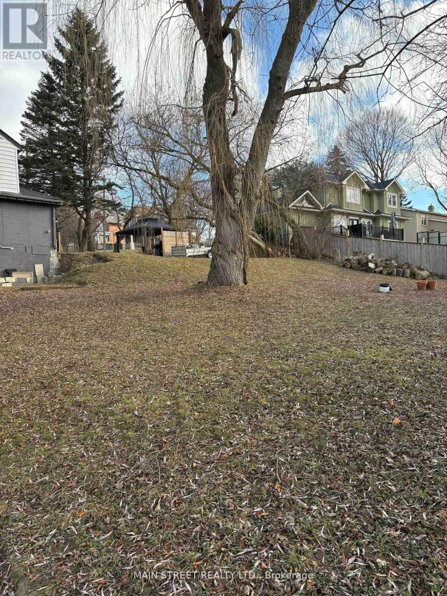 493 College Street, Newmarket, Ontario  L3Y 1C5 - Photo 14 - N12804466