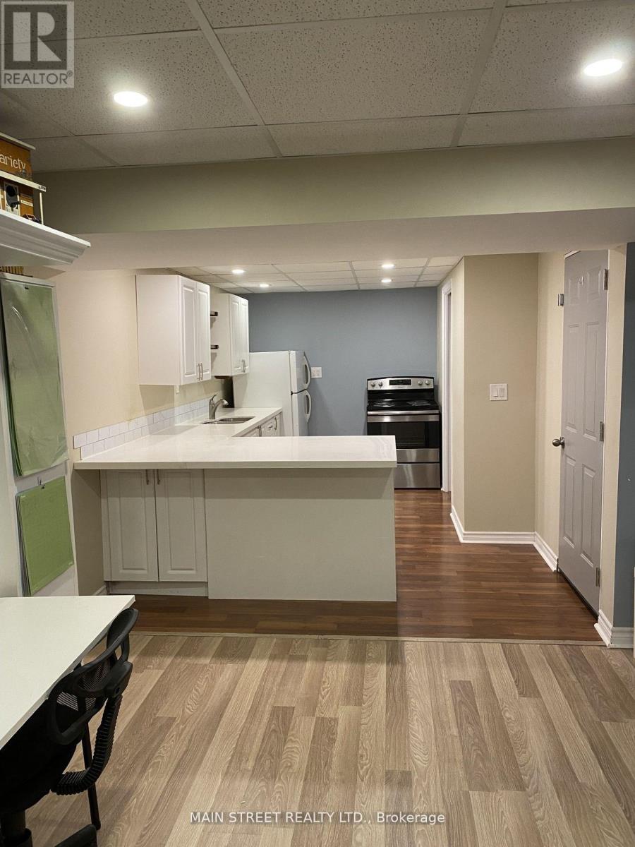 493 College Street, Newmarket, Ontario  L3Y 1C5 - Photo 4 - N12804466