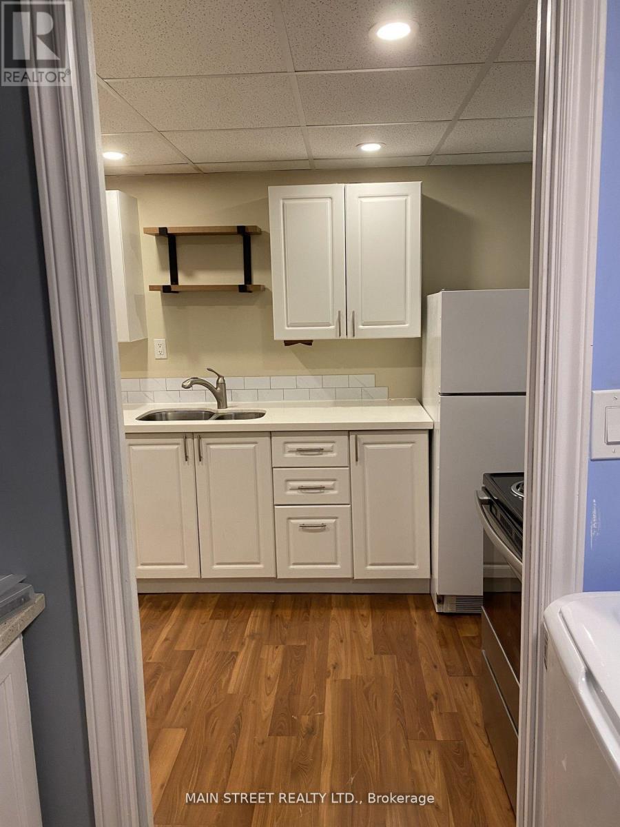 493 College Street, Newmarket, Ontario  L3Y 1C5 - Photo 5 - N12804466