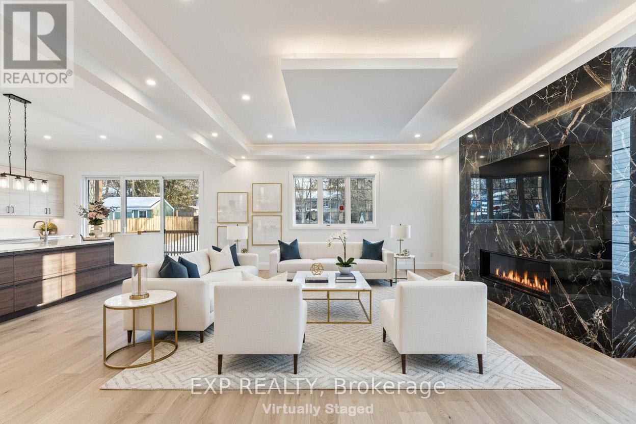 241 Parkway Avenue, Georgina, Ontario  L4P 2W1 - Photo 11 - N12804476