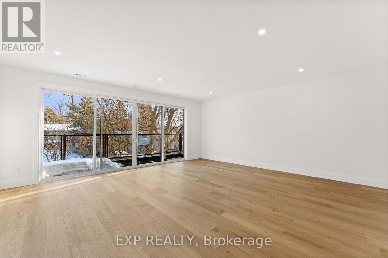 241 Parkway Avenue, Georgina, Ontario  L4P 2W1 - Photo 16 - N12804476