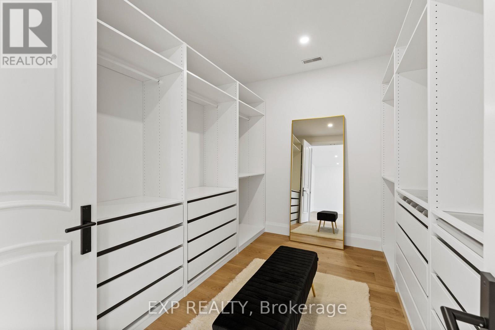 241 Parkway Avenue, Georgina, Ontario  L4P 2W1 - Photo 20 - N12804476